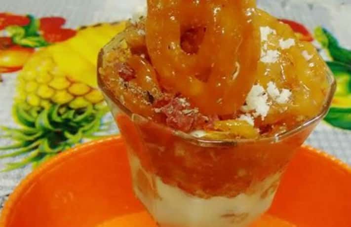 Strawberry Jalebi Pudding