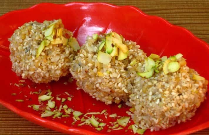 Til Mungfali Laddu Recipe